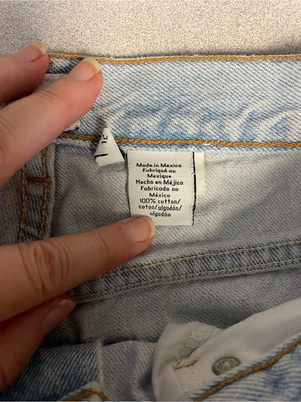 Calvin Klein vintage light wash High-Rise Straight Leg Women’s Jeans